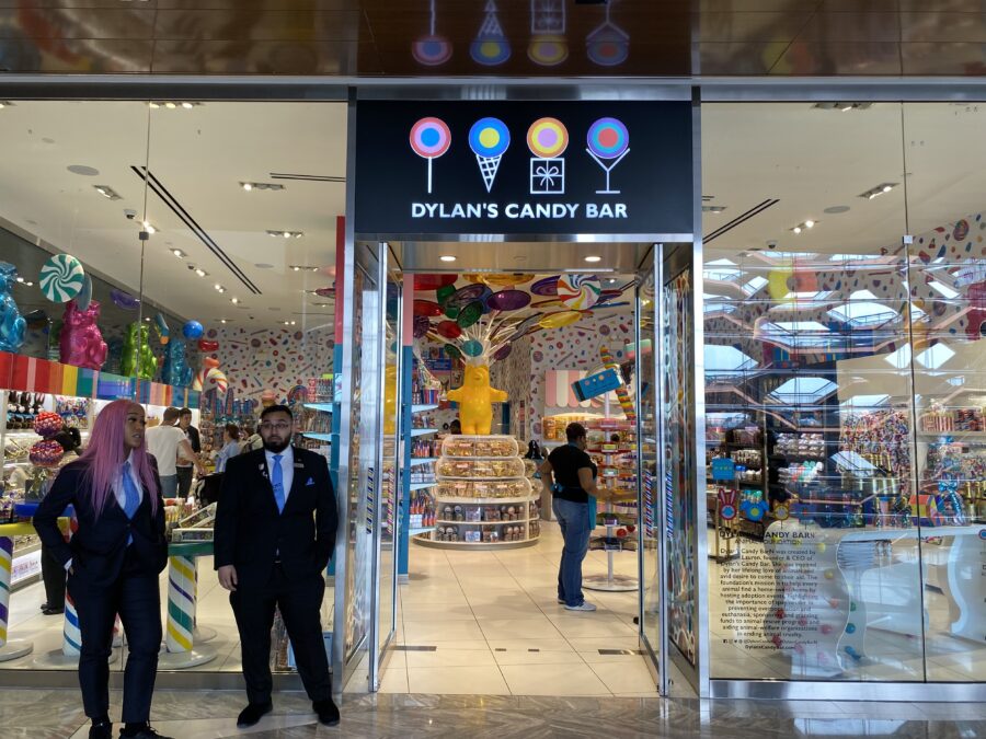 ニューヨーク・可愛らしいお土産 ★ ディランズ・キャンディ・バー Dylan’s Candy Bar ★ マニヴィータ・ニューヨーク